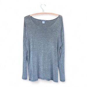 Gap Black and White ribbed lightweight flowy Long Sleeve Women's Top